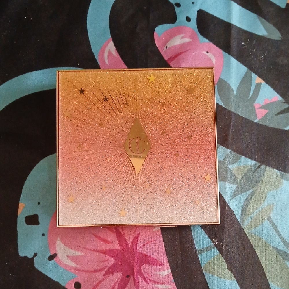 Charlotte Tilbury Beautyverse Palette
